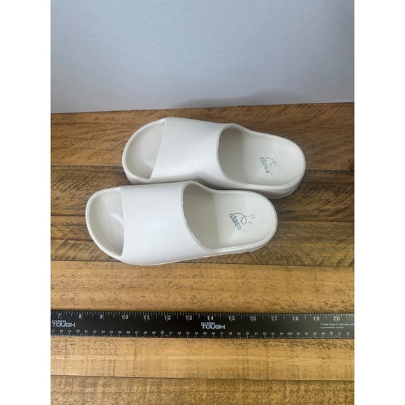 Art Class Kids Slip On Slides White Comfort Pillow Cloud Sandals Size 1 - Picture 3 of 11